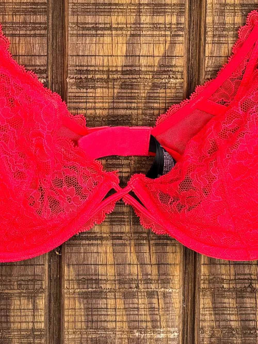 Victoria's Secret Bright Neon Red Very Sexy Unlined Plunge Lace Underwire Bra
